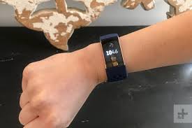 fitbit charge 3 vs fitbit versa which one is worth it