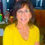 Reta Kerr's Instagram, Twitter & Facebook