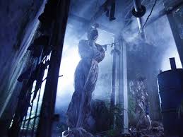 Penampakan yg sangat menyeramkan seperti pocong kuntilanak dan genderuwo bisa memberikan terapi kejut bagi yg melihatnya.dalam video ini hanyalah hiburan. Hantu Pocong Fiksyen Shasha