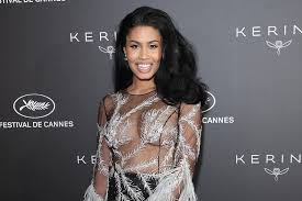 Leyna bloom, a biological man who identifies as a woman, has become the first openly trans cover model in sports illustrated swimsuit issue history. Leyna Bloom Is First Transgender Woman Of Color In Sports Illustrated Swim