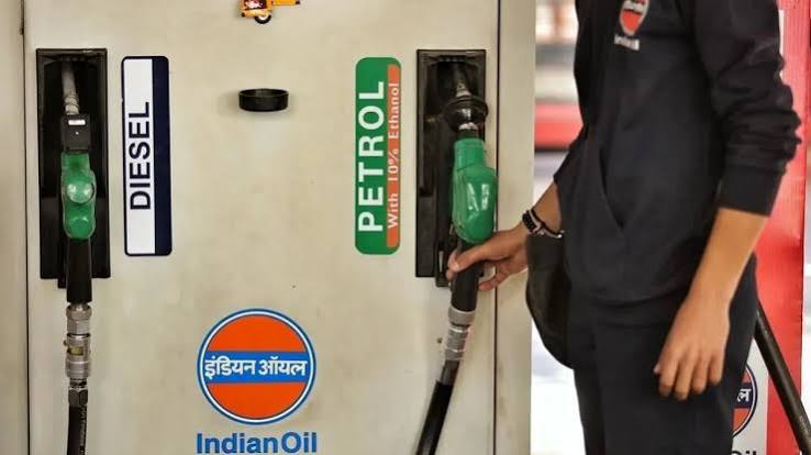 माइलेज, परफॉर्मेंस से लेकर कीमत तक, सरकार ने दिए 20% इथेनॉल वाले E20 पेट्रोल से जुड़े सभी सवालों के जवाब - India TV Hindi