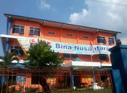 Komplek palais de paris blok i no. Loker Sekolah Yayasan Dicianjur Kota Smp Mardi Yuana Cianjur