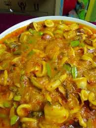 Sambal seperti sambal matah dibuat dengan bahan mentah, yang bisa disajikan secara mentah atau sambal ini terbuat dari tempoyak (fermentasi daging buah durian masak) yang dicampur dengan cabai halus. Sambal Tempoyak Petai Dgn Sotong Cara Mudah Buat Kek Facebook