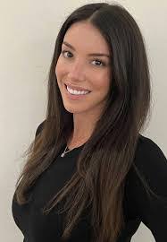 Alana Arnold's Instagram, Twitter & Facebook