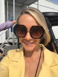 Dana Perino! Good morning everyone. Say it back to me. 🌞