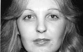 Valerie Elliott's Instagram, Twitter & Facebook