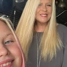 Are there any local stores that have cute plus size clothing for teens?