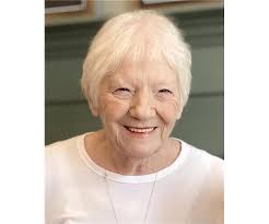 Linda Miceli's Instagram, Twitter & Facebook