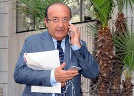 Crisi di governo, il senatore luigi vitali lascia forza italia: Qbdq8alt3zo Cm