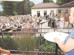 Das haus am maiberg ist die akademie für politische und soziale bildung der diözese mainz. Akademie Fur Politische Bildung Sommerfest Tutzinger Akademie Auf Partnersuche Tutzing