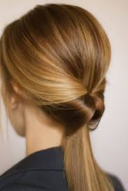 Bubbled pony hairstyle for women. 7 Easy Hostess Hairstyles For Your Thanksgiving Dinner