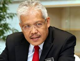 Dato' seri hamzah bin zainudin is a malaysian politician. Power Hungry Hamzah Zainudin Should Leave The Police Force And Special Branch Alone