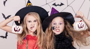 For years we've been scouring the seven seas in search of pirate fancy dress. Comment Realiser Un Deguisement De Sorciere Fait Maison Le Blog De Deguisetoi Fr