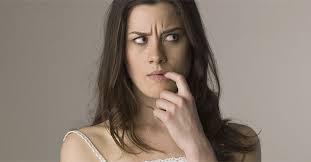 Tu carácter te domina? La mujer acariciando al león en el Tarot