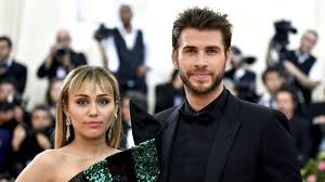 Friend space (top 5) the mileyspace has 10,905 friends. Miley Cyrus Plaudert Uber Liam Hemsworth Erstes Mal Mit 16 Stern De