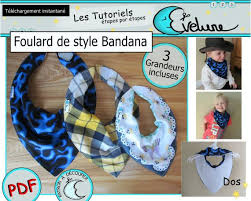 Apprenez comment mettre, nouer et porter un foulard bandana homme et femme, autour du cou ou sur la tête, tuto pour faire des nœuds et idées de looks mode. Patron Foulard Bandana Bavoir Bandana Foulard Enfant Bavoir Bebe Pdf Francais 3 Grandeur Patron Incluses Accessoire Cowboy Baby Shoes Pattern Bandana Bandana Scarf