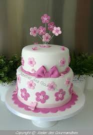 Gateau Bapteme Pour Une Petite Fille Atelier Des Gourmandises Birthday Cake With Flowers Baby Birthday Cakes Fondant Cakes