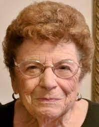 Debbie Keeley's Instagram, Twitter & Facebook