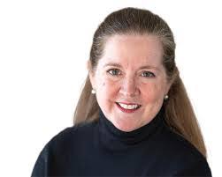 Lisa Fletcher's Instagram, Twitter & Facebook