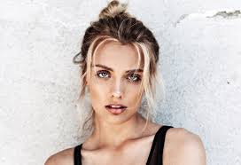 Wallpaper look, blonde, actress, grey eyes, Wallis Day for mobile and  desktop, section девушки, resolution 2560x1751