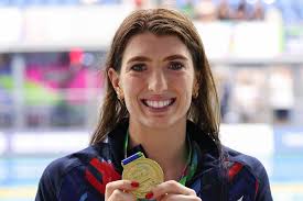 Bethany Firth: NI Paralympian announces birth of first baby