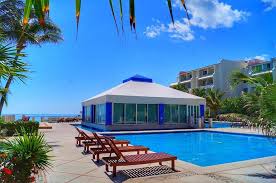 There are 562 rooms in this hotel. Solymar Cancun Beach Resort 66 1 5 3 Prices Reviews Mexico Tripadvisor