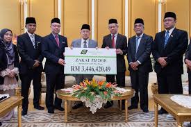 Penggunaan buku digantikan dengan kad pengenalan. 15 Mei 2019 Tabung Haji Tunai Zakat Perniagaan