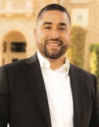 Karen Pompa's Instagram, Twitter & Facebook