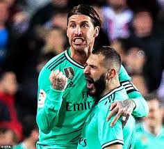 Real madrid v valencia cf live scores and highlights. Valencia 1 1 Real Madrid Karim Benzema Scores Stoppage Time Equaliser For Zinedine Zidane S Side Daily Mail Online