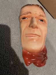 JOHN WAYNE CLAY ART SF WALL HANGING MASK 1980S NICE!