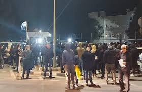 Επεισόδια σημειώθηκαν στην πορεία των φοιτητών για το εκπαιδευτικό νομοσχέδιο στη θεσσαλονίκη. Epeisodia Meta3y Astynomias Kai Politwn E3w Apo Sygkrothma Dias Treis Syllhpseis Photos