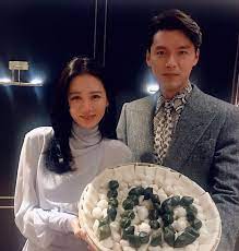 We ask that you watch over their relationship warmly and cheer them on. Hyun Bin And Son Ye Jin Relationship Timeline Before Crash Landing On You K Drama S Riri Couple Were Spotted Toget In 2021 Hyun Bin Korean Couple Photoshoot Couples