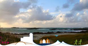 Anlegget består vikinggarden på bukkøy, som er en liten skogkledd øy i karmsundet nedenfor avaldsnes kirke og av et internatbygg i visnes med tilhørende fasiliteter. Karmoy Kommune Soker En Utviklingsorientert Teknisk Sjef