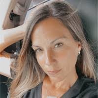 Denise Rice's Instagram, Twitter & Facebook