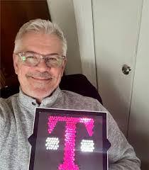 Bob Drew's Instagram, Twitter & Facebook