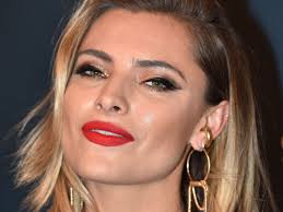 Sie entfloh dem hektischen alltag in berlin und entspannte mit ihrem liebsten max im hotel stanglwirt in tirol. Sophia Thomalla Bei Duell Um Die Welt Bose Vorwurfe Hat Sie Allen Nur Etwas Vorgespielt Bunte De