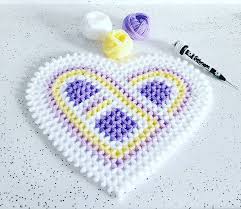 Dantel Panosundaki Pin