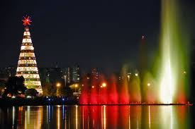 In Pictures Christmas Around The World World Most Beautiful Place Holidays Around The World Around The Worlds