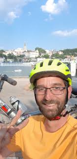 Transport options from Budapest to Black Sea?