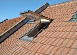 How To Choose The Right Roof Shingles Color Home Roofing Tips Roof Shingle Colors Shingle Colors Roof Shingles