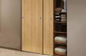 Le prix de la pose de placard oscille entre 30€ et 50€ de l'heure en moyenne. Prix D Un Placard Coulissant Cout Moyen Tarif Pose Guide Aout 2021