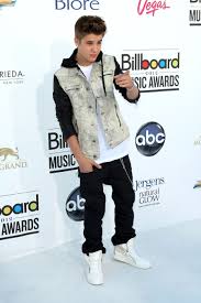 It was released as a single by def jam recordings on january 1, 2021. Justin Bieber Does Not Love Anyone The Way Other People Love Justin Bieber