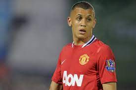 Getty) the rams are currently unable to sign players with a transfer embargo in place, but. Rio Ferdinand Behauptet Man Utd Fehler Verhindert Ravel Morrison Zu 100m Sterne Aktuelle Boulevard Nachrichten Und Fotogalerien Zu Stars Sternchen