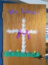 Maybe you would like to learn more about one of these? 24 Easter And Spring Classroom Door Decorations That Brings In A Bouquet Of Happiness In Your Classroom Hike N Dip