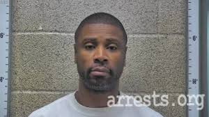 HPD roundup: Domestic incidents, walking through traffic intoxicated, more