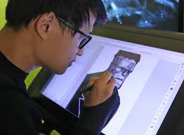 BRUEBACH. [Diaporama] Frédéric Pham Chuong, croqueur de monstres