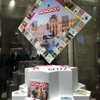 Ouvert tous les jours sauf le mardi, les 1er janvier, 1er mai et 25 décembre. Boutique Du Musee Du Louvre Jetzt Geschlossen Cour Napoleon