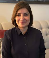 Mariam Safi's Instagram, Twitter & Facebook