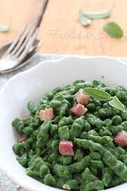 Spätzle, spatzel, spatzels, spatzels, spaetzel, spaeztle, spatzles, spetzel, spetzle, spã¤tzel and spatezel. Spatzle Agli Spinaci Fables De Sucre