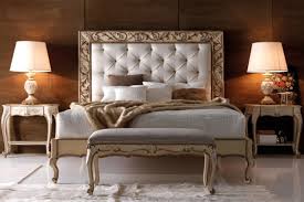 ديكورات غرف نوم مودرن بتصاميم عصرية من Juliettes Interiors ديكورات أرابيا In 2021 Simple Sofa Luxury Sofa Sofa Set
